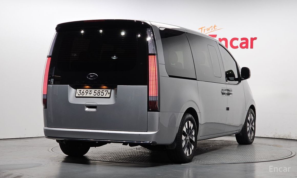 2022 Hyundai Staria  Lounge 7-Seater Inspiration с пробегом 51 790 км