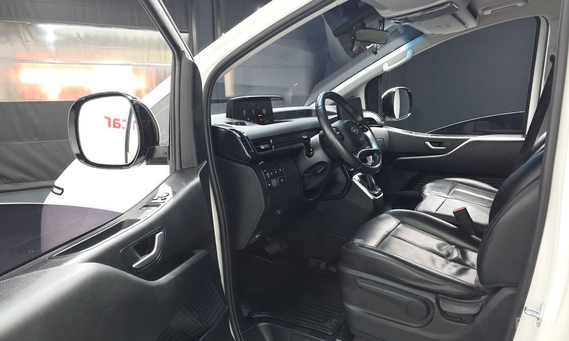 2021 Hyundai Staria  4WD Tourer 9-Seater Modern с пробегом 92 761 км