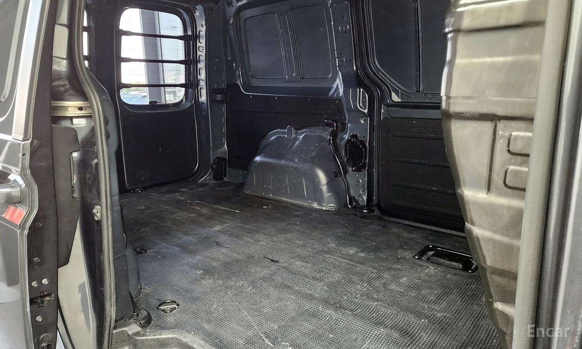 2021 Hyundai Staria  Cargo 3-Seater Smart с пробегом 38 096 км
