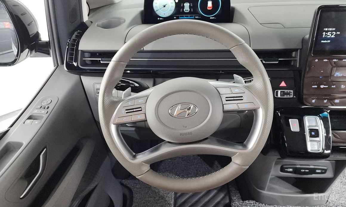 2021 Hyundai Staria  4WD Lounge 9-Seater Inspiration с пробегом 30 547 км