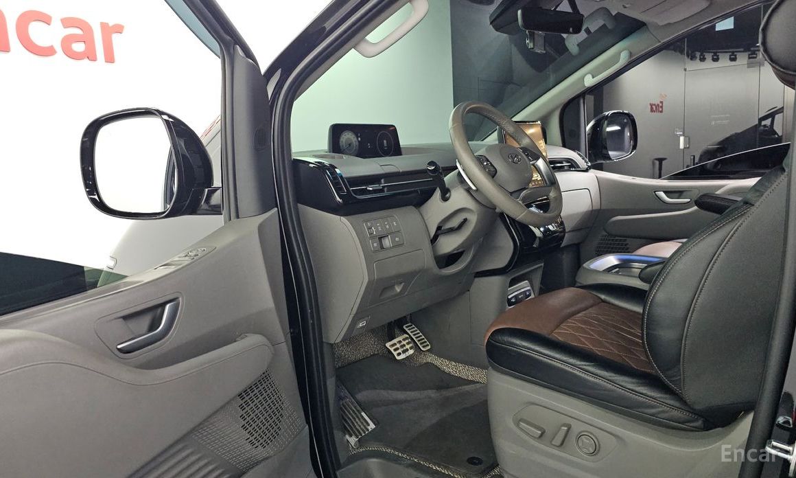 2021 Hyundai Staria  4WD Lounge 9-Seater Inspiration с пробегом 136 333 км