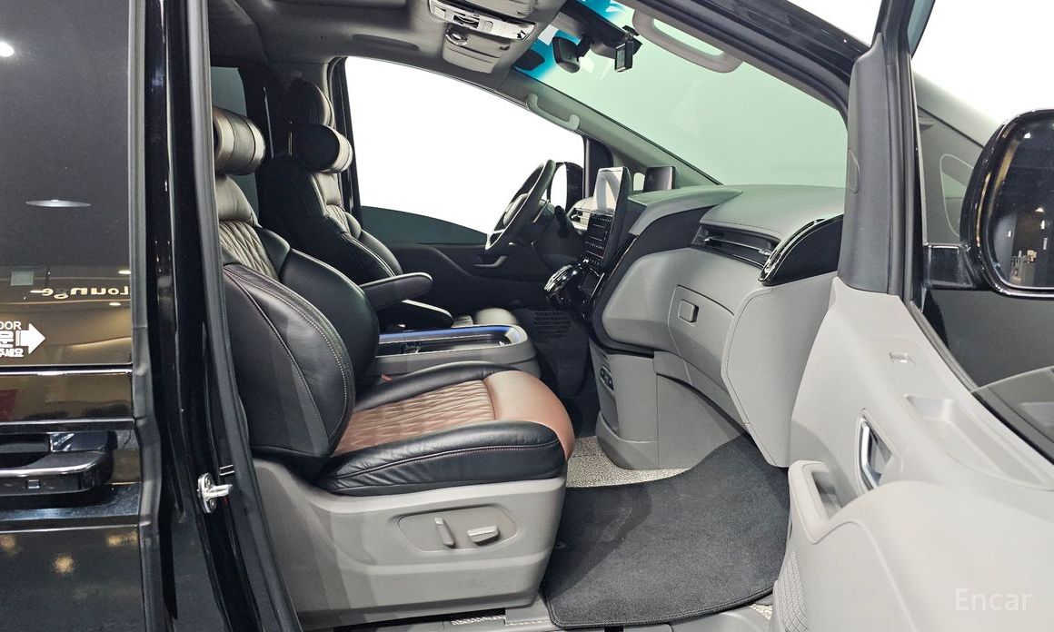 2021 Hyundai Staria  4WD Lounge 9-Seater Inspiration с пробегом 136 333 км