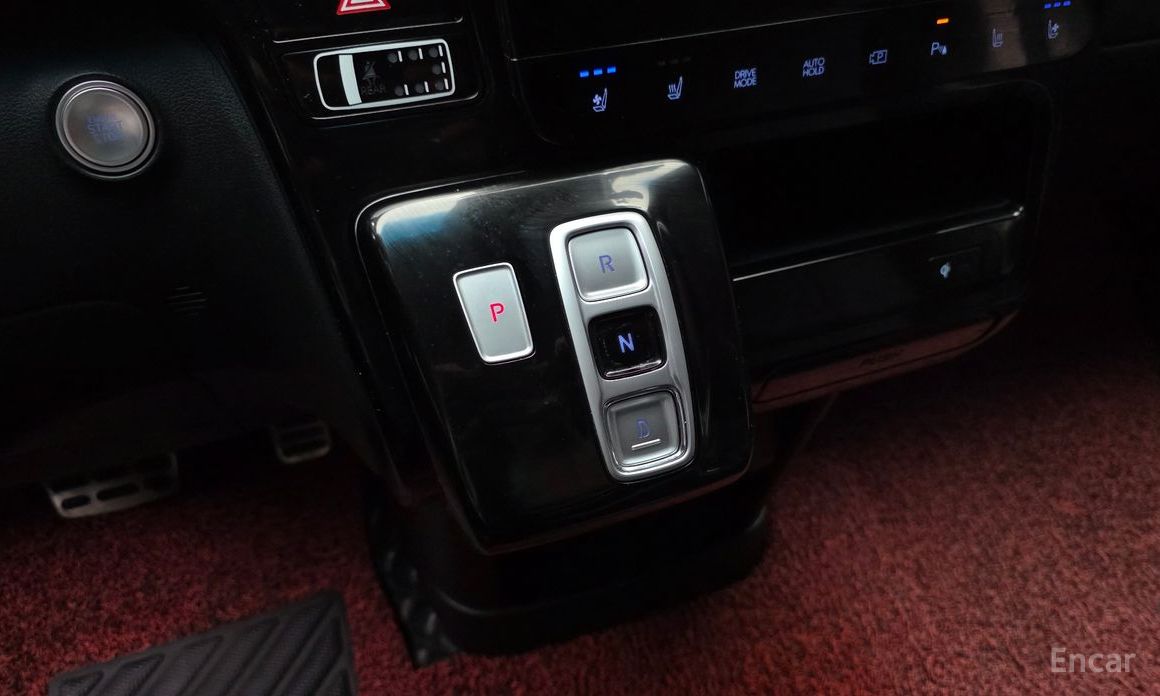 2021 Hyundai Staria  4WD Lounge 9-Seater Inspiration с пробегом 100 479 км