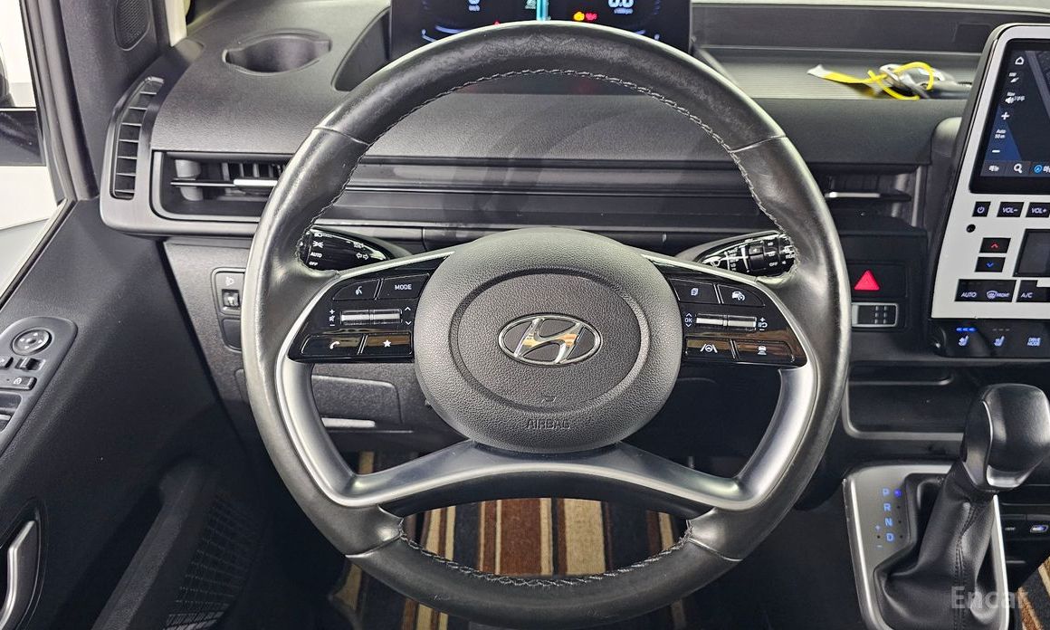 2021 Hyundai Staria  Tourer 9-Seater Modern с пробегом 96 161 км