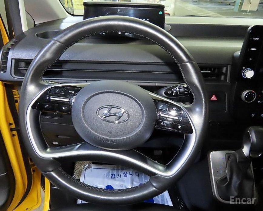 2022 Hyundai Staria  L3.5  Kinder Safety Car 11-Seater с пробегом 52 005 км