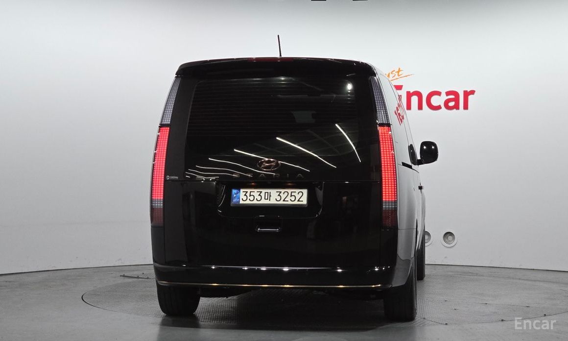 2021 Hyundai Staria  Lounge 9-Seater Inspiration с пробегом 42 743 км
