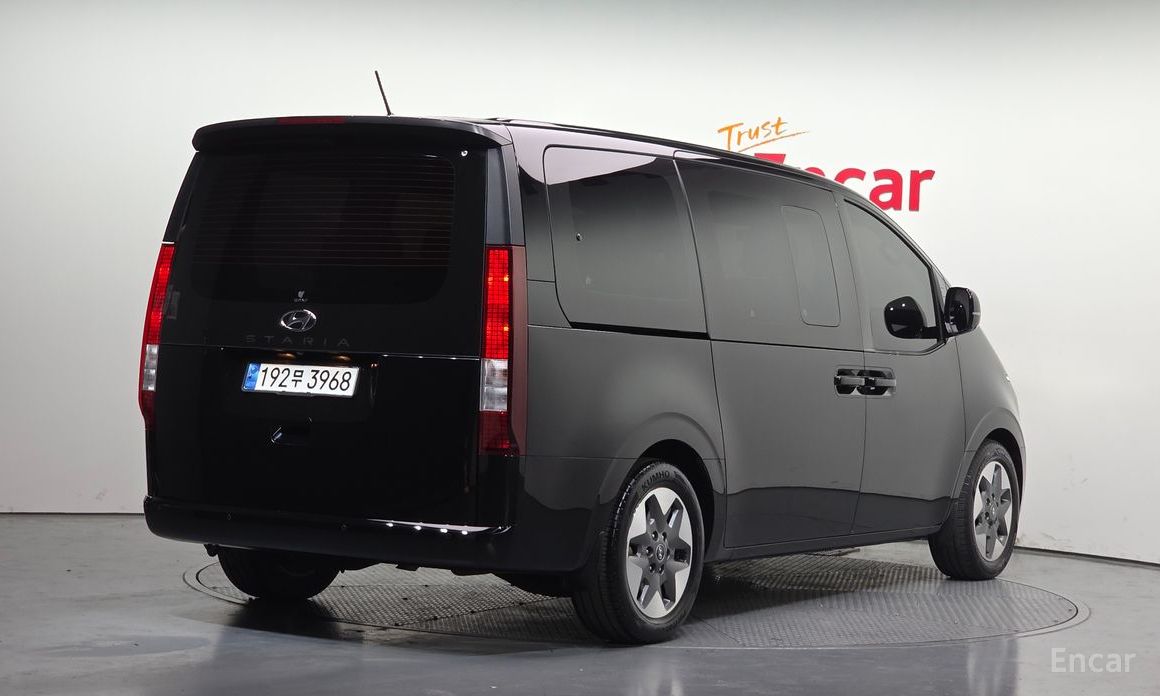 2021 Hyundai Staria  Tourer 9-Seater Modern с пробегом 56 841 км