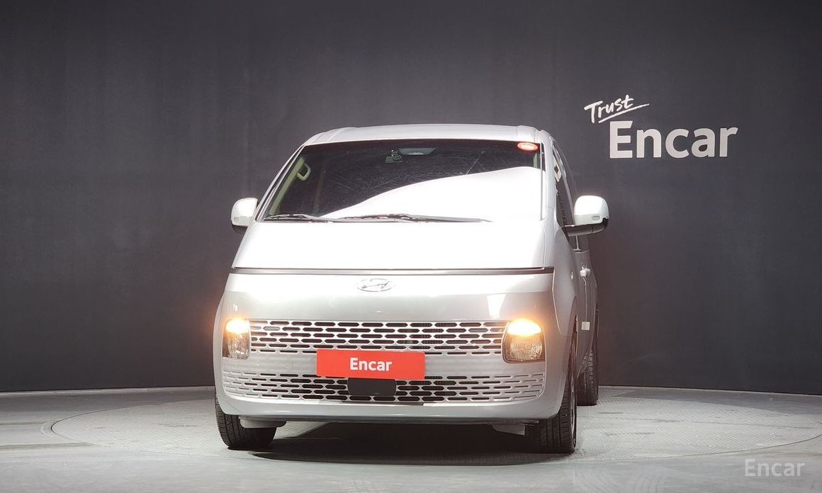 2022 Hyundai Staria  Tourer 9-Seater Modern с пробегом 40 163 км