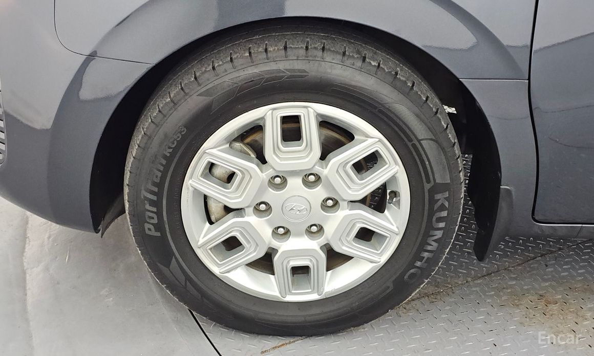 2022 Hyundai Staria  Cargo 5-Seater Modern с пробегом 72 127 км
