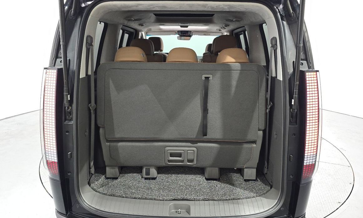 2021 Hyundai Staria  Lounge 9-Seater Inspiration с пробегом 42 743 км