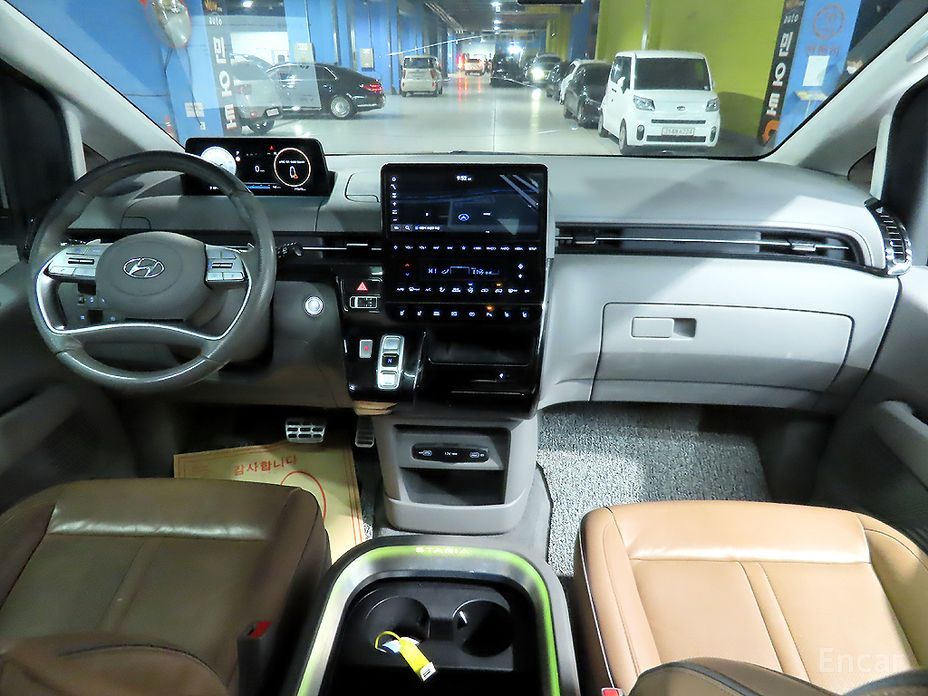 2021 Hyundai Staria  4WD Lounge 7-Seater Inspiration с пробегом 113 685 км