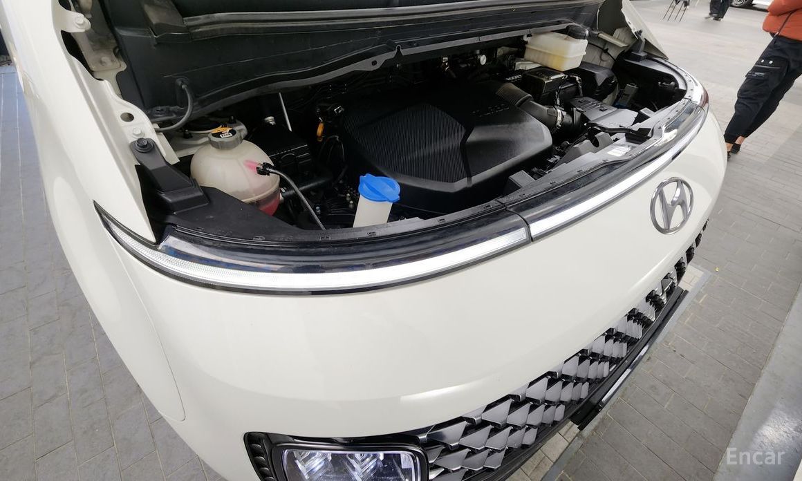 2022 Hyundai Staria  4WD Lounge 9-Seater Inspiration с пробегом 137 945 км