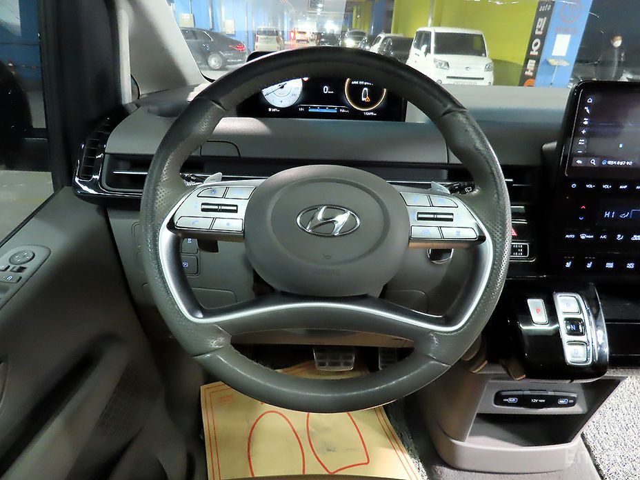 2021 Hyundai Staria  4WD Lounge 7-Seater Inspiration с пробегом 113 685 км