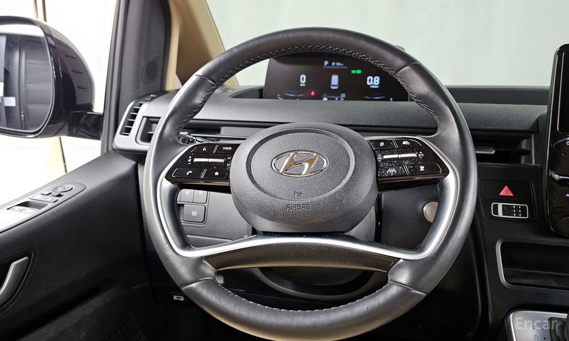 2022 Hyundai Staria  Tourer 9-Seater Modern с пробегом 40 163 км