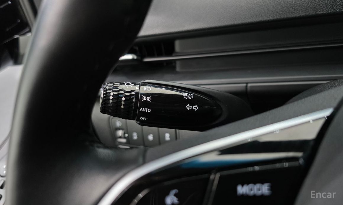 2021 Hyundai Staria  Tourer 9-Seater Modern с пробегом 56 841 км