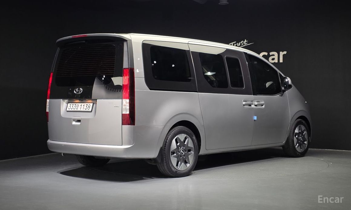 2021 Hyundai Staria  4WD Tourer 9-Seater Modern с пробегом 68 349 км