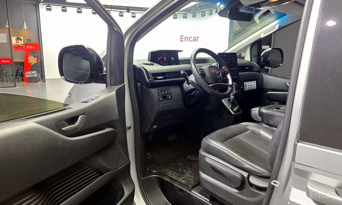 2021 Hyundai Staria  4WD Tourer 9-Seater Modern с пробегом 68 349 км