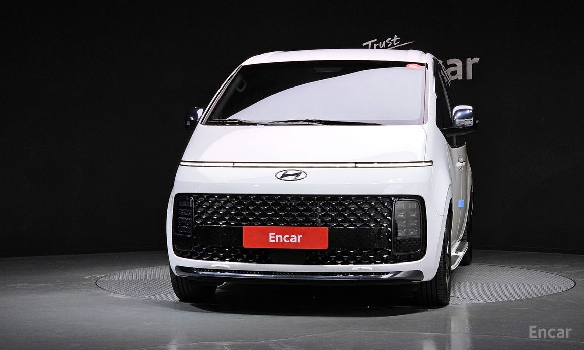 2022 Hyundai Staria  4WD Lounge 7-Seater Inspiration с пробегом 55 001 км