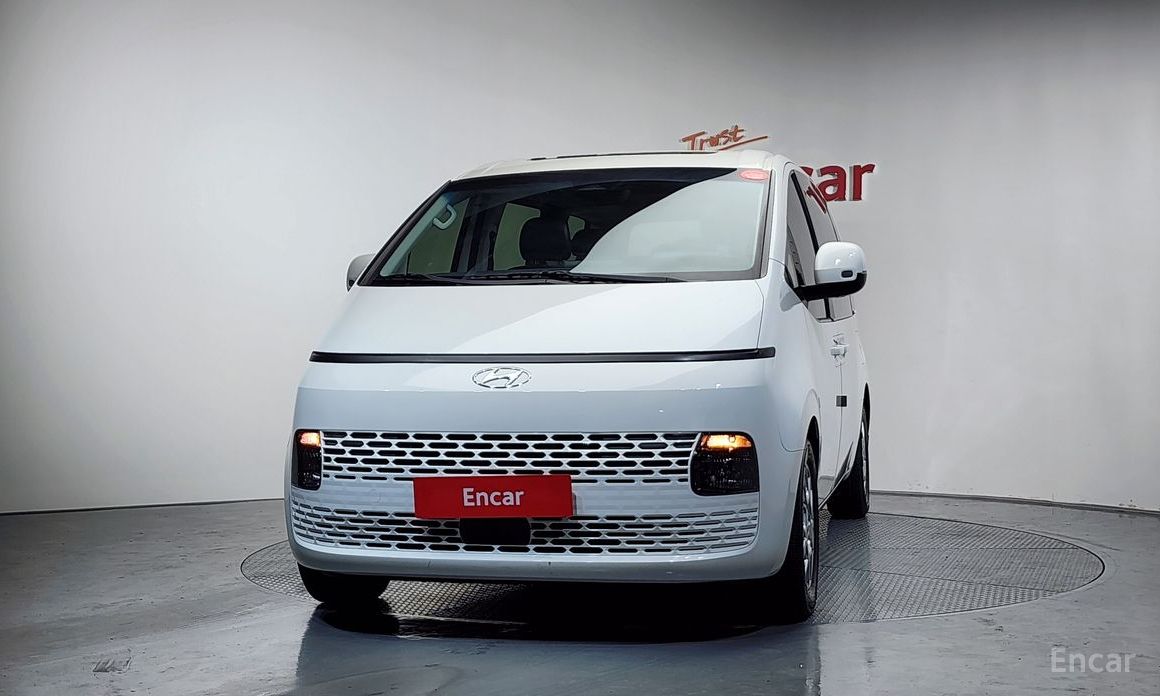2022 Hyundai Staria  4WD Tourer 9-Seater Modern с пробегом 56 707 км
