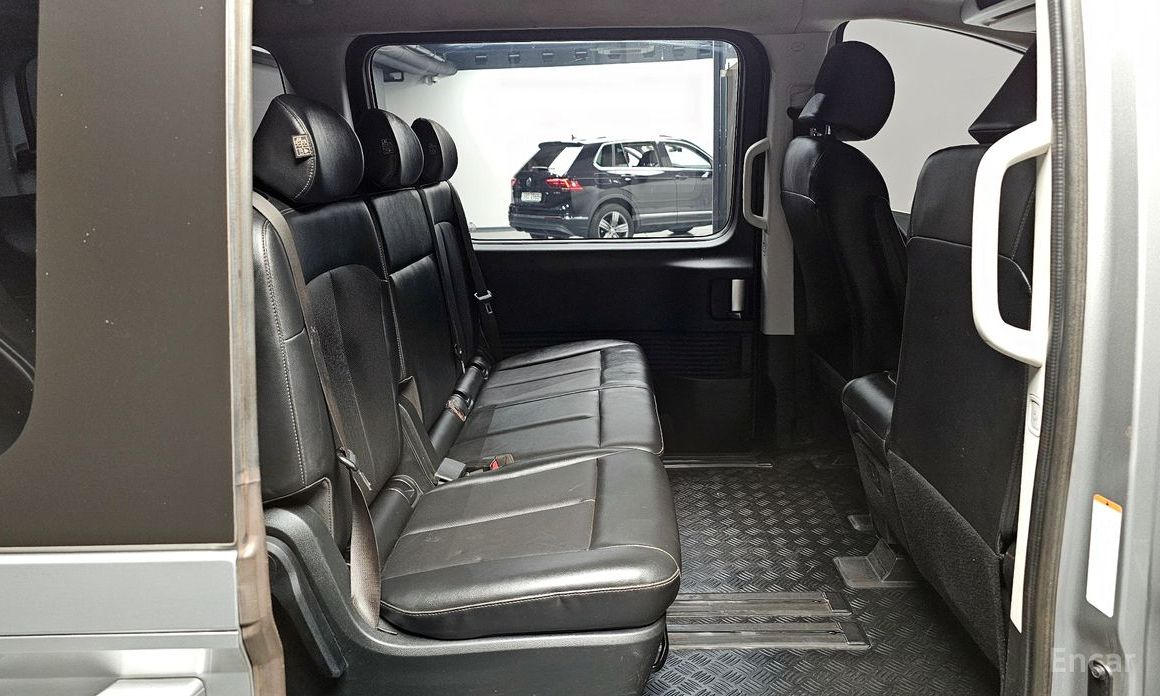 2022 Hyundai Staria  Tourer 11-Seater Modern с пробегом 32 217 км