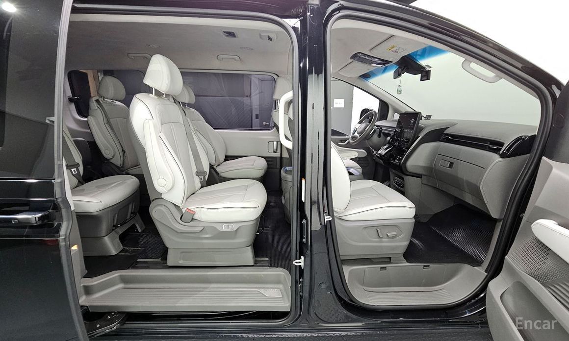 2021 Hyundai Staria  L3.5 Lounge 9-Seater Inspiration с пробегом 145 686 км