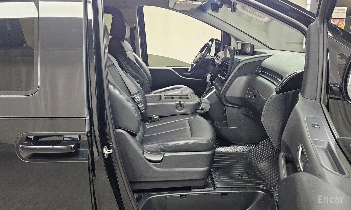2021 Hyundai Staria  Tourer 9-Seater Modern с пробегом 90 248 км