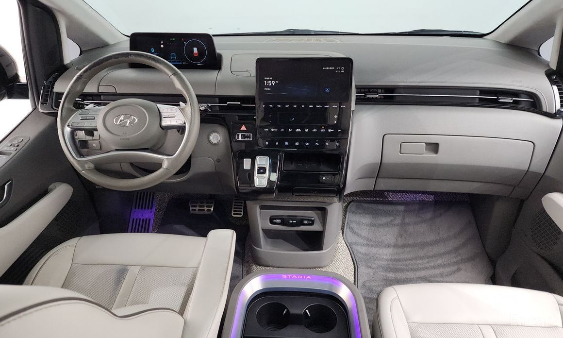 2022 Hyundai Staria  4WD Lounge 9-Seater Inspiration с пробегом 84 521 км