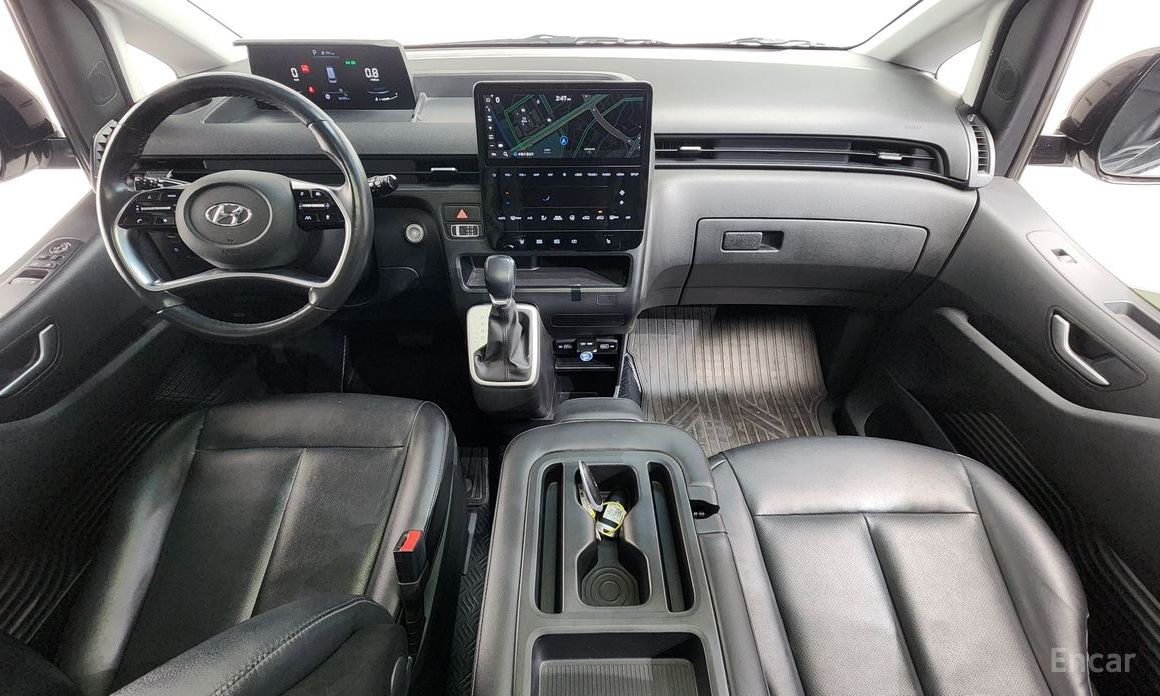 2022 Hyundai Staria  4WD Tourer 9-Seater Modern с пробегом 56 707 км