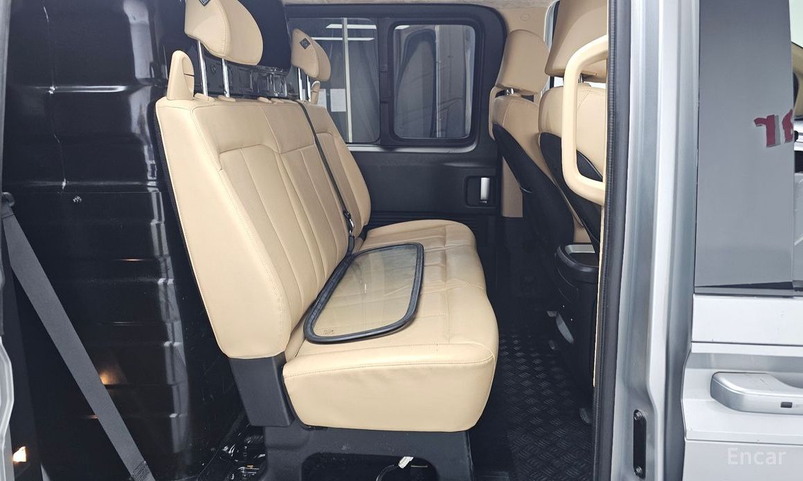 2021 Hyundai Staria  Cargo 5-Seater Modern с пробегом 89 543 км
