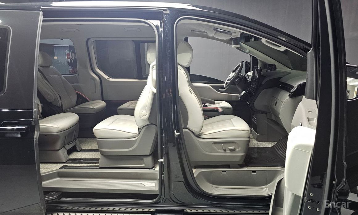 2021 Hyundai Staria  4WD Lounge 9-Seater Inspiration с пробегом 85 947 км