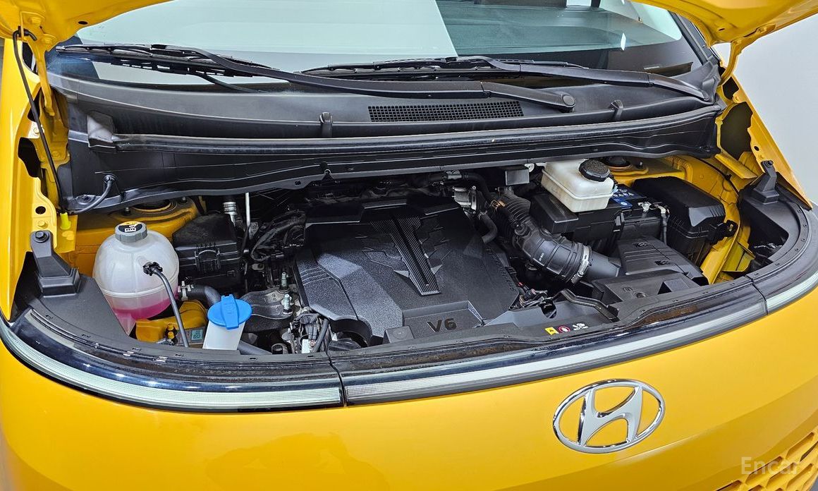 2021 Hyundai Staria  L3.5  Kinder Safety Car 15-Seater с пробегом 33 193 км