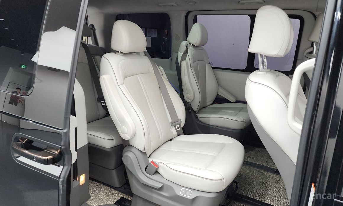 2022 Hyundai Staria  4WD Lounge 9-Seater Inspiration с пробегом 84 521 км