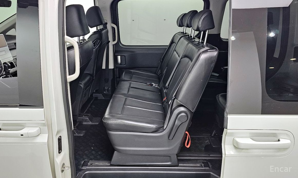 2022 Hyundai Staria  Tourer 11-Seater Modern с пробегом 58 299 км
