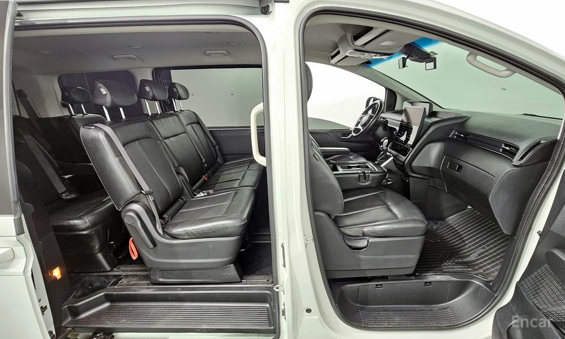 2022 Hyundai Staria  Tourer 11-Seater Modern с пробегом 58 299 км