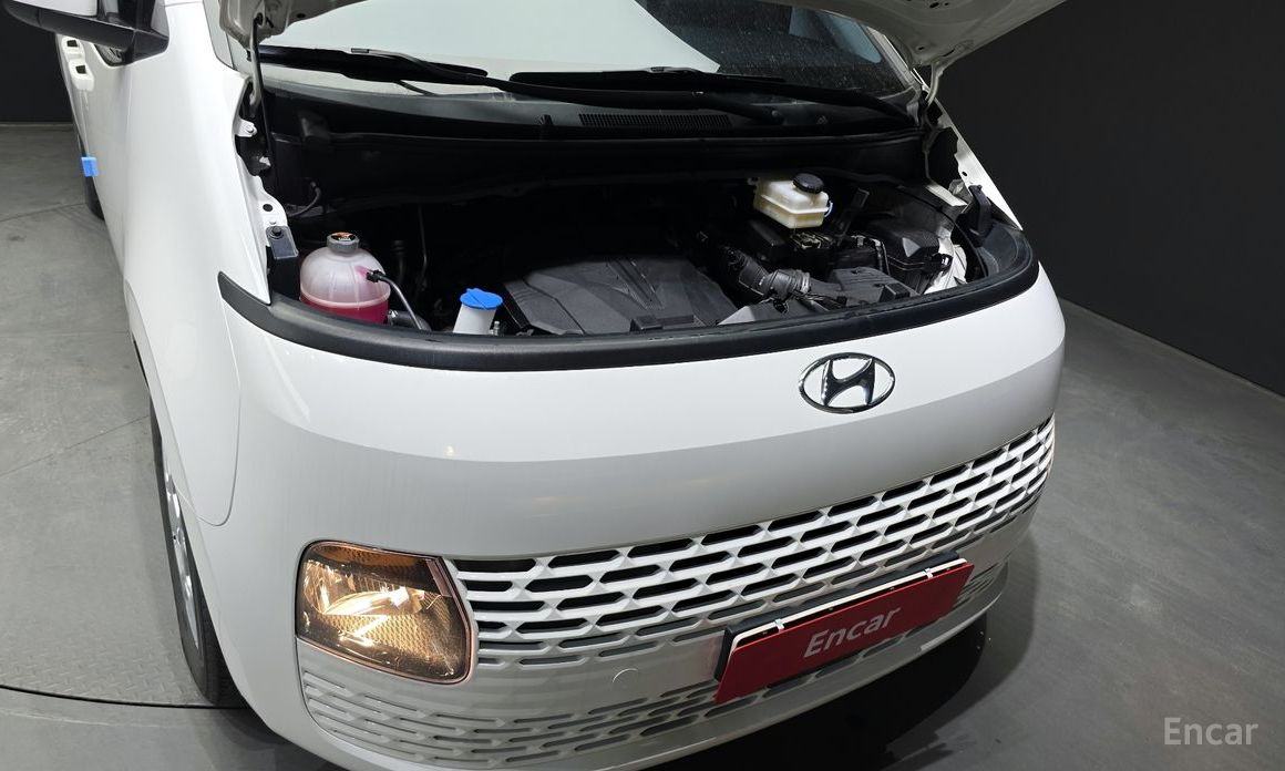 2022 Hyundai Staria  L3.5 Cargo 3-Seater Modern с пробегом 65 058 км