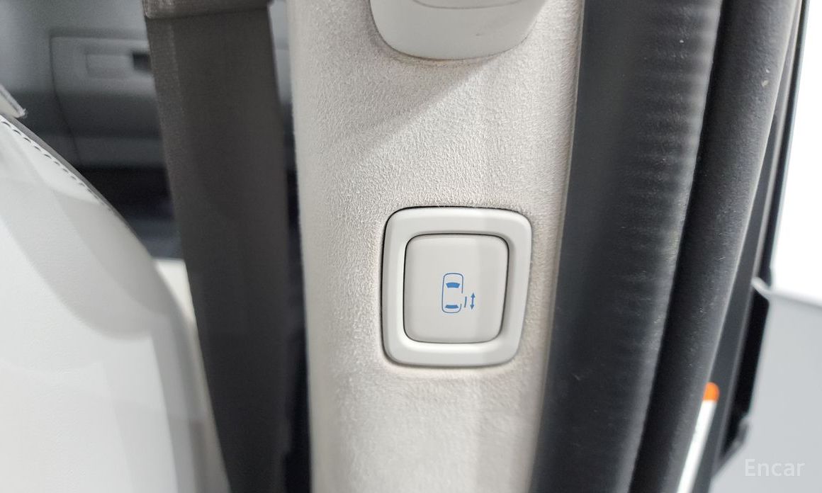 2022 Hyundai Staria  4WD Lounge 9-Seater Inspiration с пробегом 84 521 км