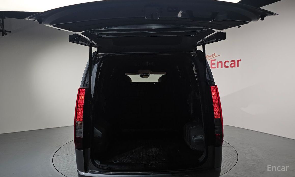 2021 Hyundai Staria  Cargo 5-Seater Modern с пробегом 89 543 км