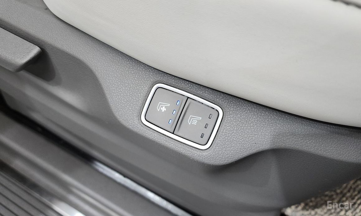 2022 Hyundai Staria  4WD Lounge 9-Seater Inspiration с пробегом 84 521 км