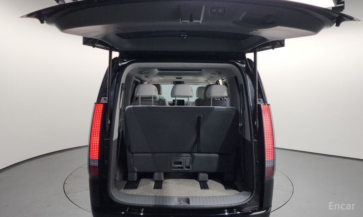 2022 Hyundai Staria  4WD Lounge 9-Seater Inspiration с пробегом 84 521 км