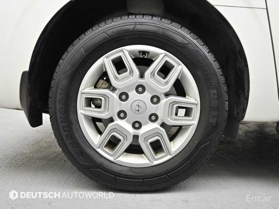 2022 Hyundai Staria  Cargo 5-Seater Modern с пробегом 74 230 км