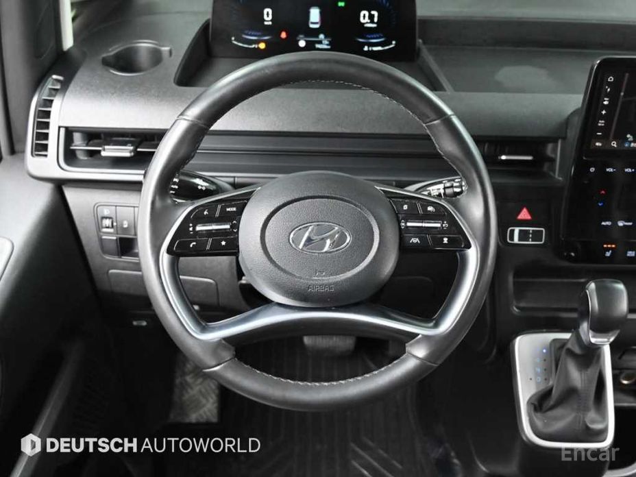2022 Hyundai Staria  Cargo 5-Seater Modern с пробегом 74 230 км