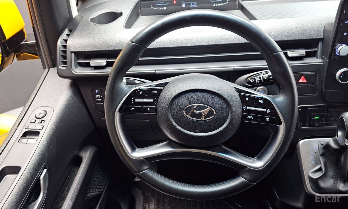 2022 Hyundai Staria  L3.5  Kinder Safety Car 15-Seater с пробегом 32 753 км
