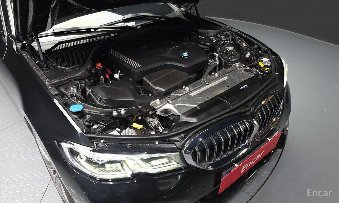 2022 BMW 3 серии VII (G2x) 320i Touring Luxury с пробегом 67 447 км