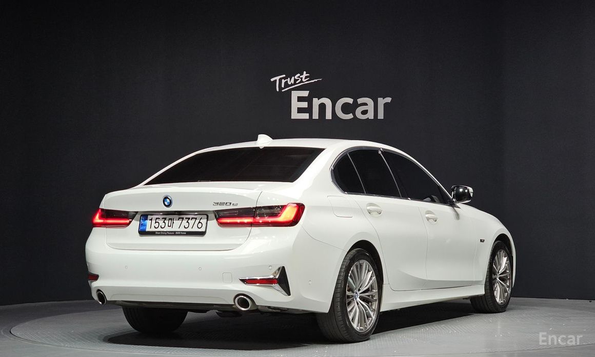 2022 BMW 3 серии VII (G2x) 320e Luxury с пробегом 49 742 км
