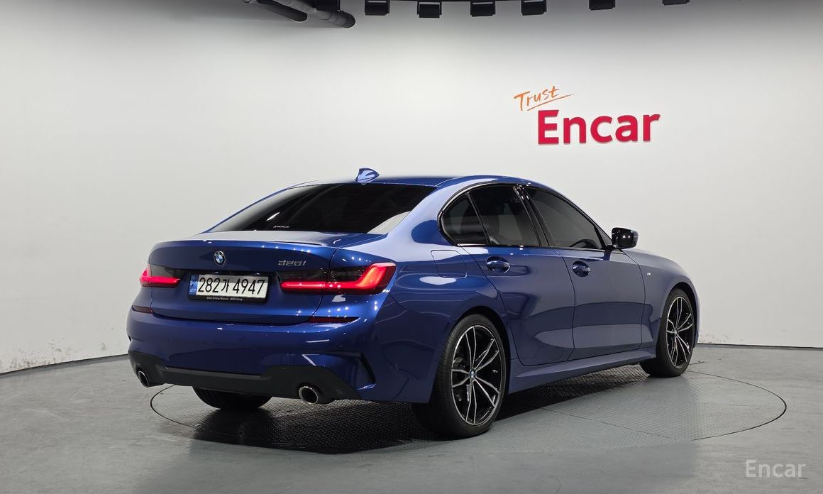 2022 BMW 3 серии VII (G2x) 320i M Sport с пробегом 14 351 км