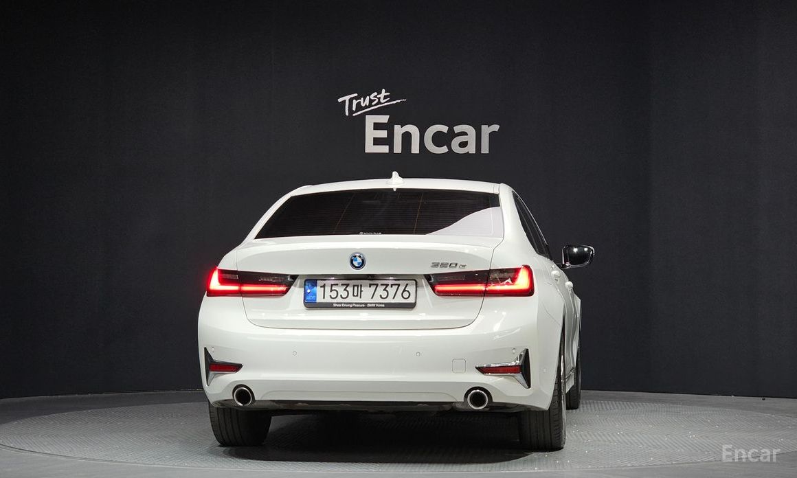 2022 BMW 3 серии VII (G2x) 320e Luxury с пробегом 49 742 км