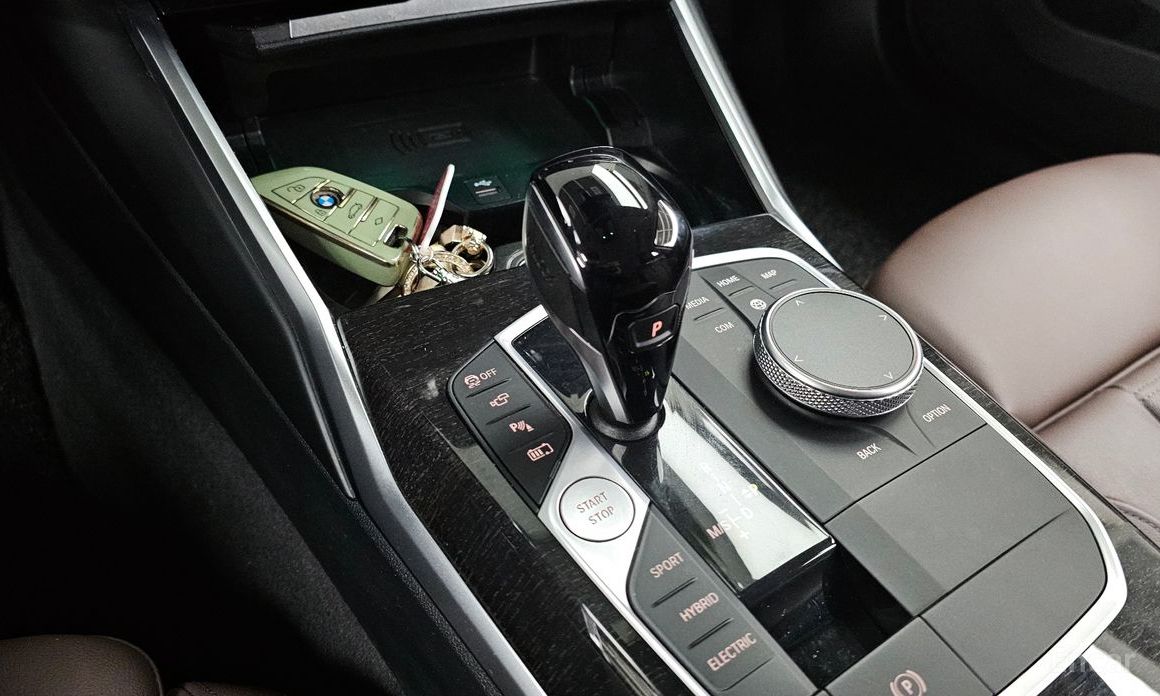 2022 BMW 3 серии VII (G2x) 320e Luxury с пробегом 49 742 км