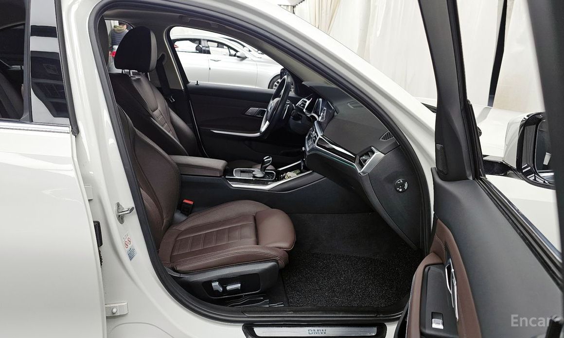 2022 BMW 3 серии VII (G2x) 320e Luxury с пробегом 49 742 км