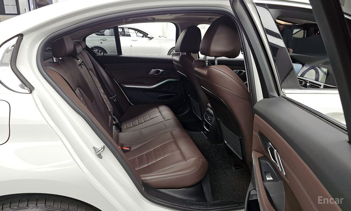 2022 BMW 3 серии VII (G2x) 320e Luxury с пробегом 49 742 км