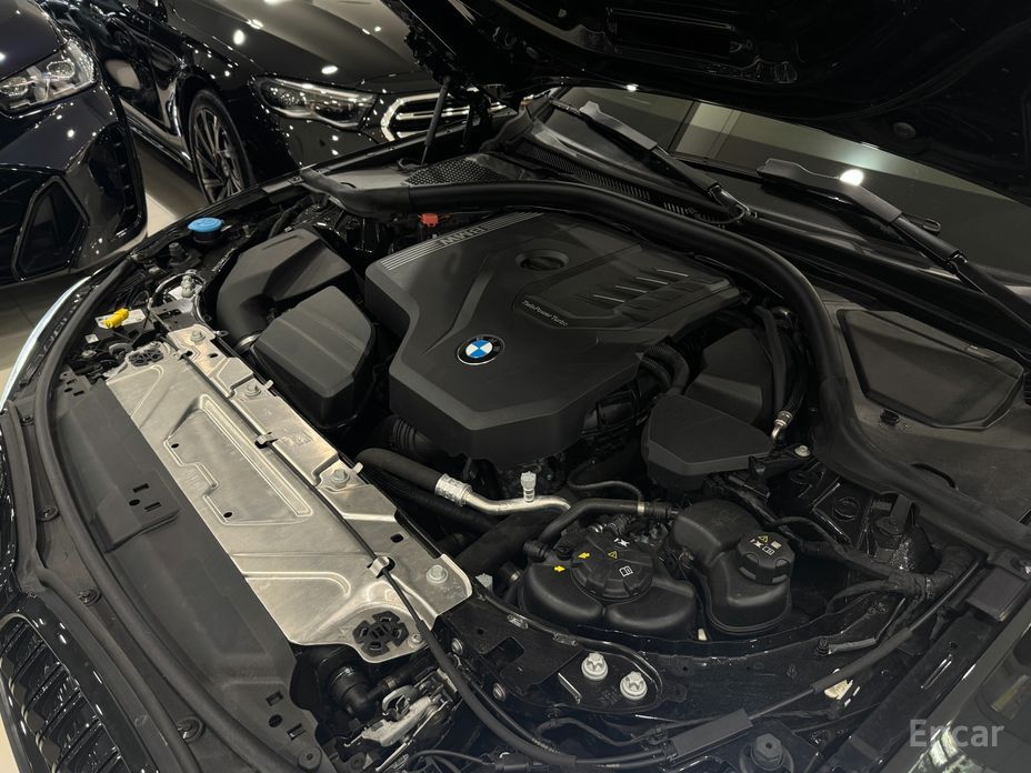 2023 BMW 3 серии VII (G2x) 320i M Sport с пробегом 19 858 км